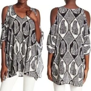 Show Me Your MuMu Black and White Peta Tunic Top In Eat Pray Mu